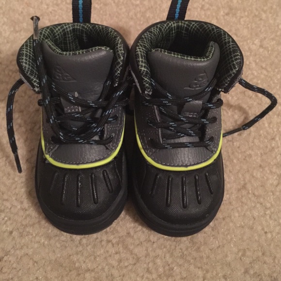 Nike ACG boots