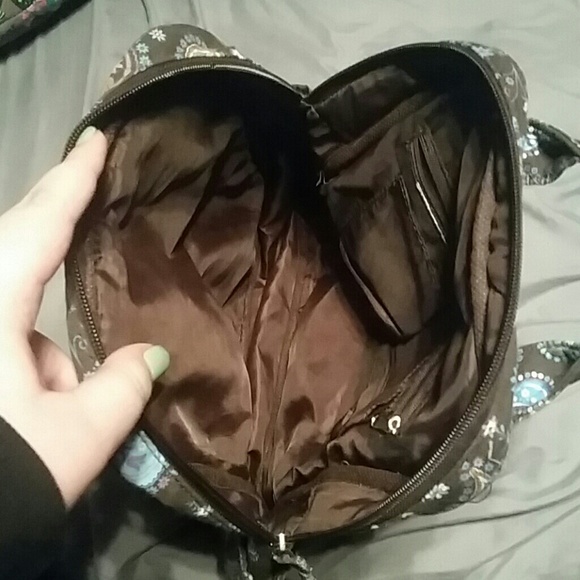 Tear-drop-like pattern backpack. - Picture 3 of 3