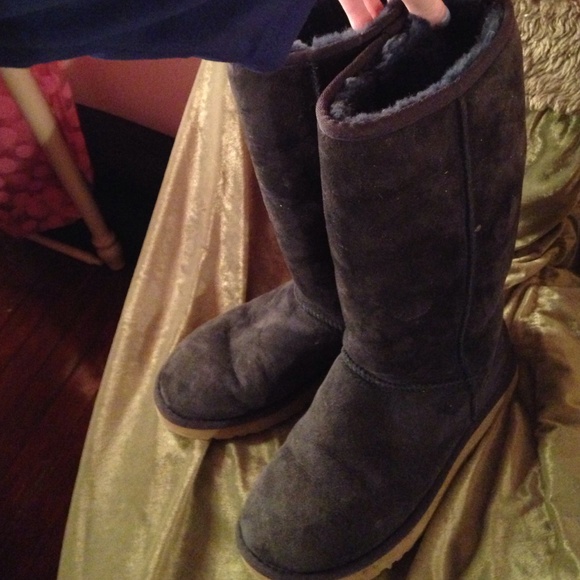 navy blue size tall uggs