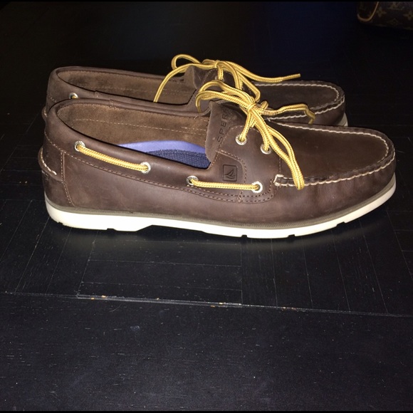Men's chocolate boat shoes - size 11