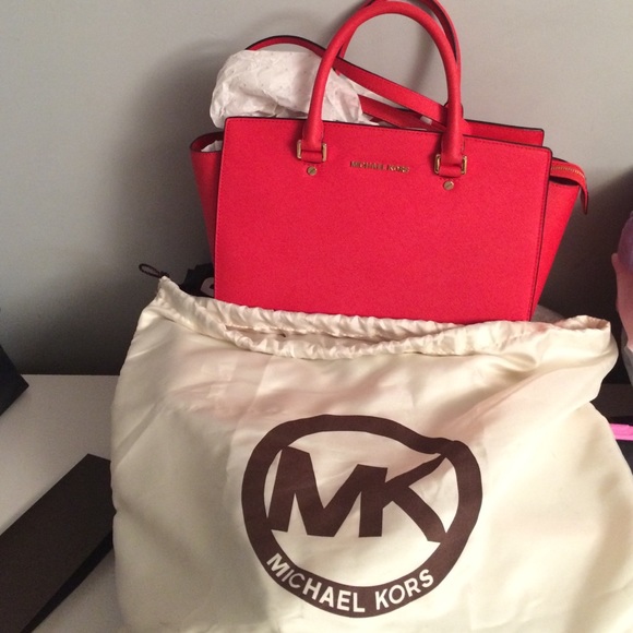 Handbag - Picture 2 of 4