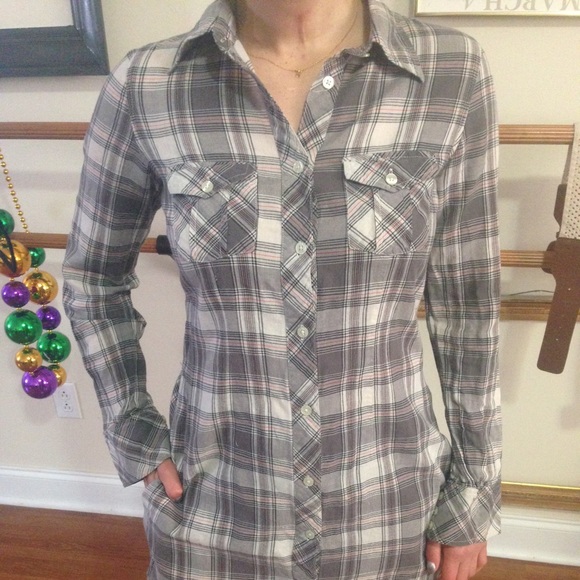 Shirt dress with pockets