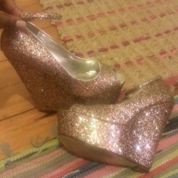 Shoes - Glitter peep toe Wedges