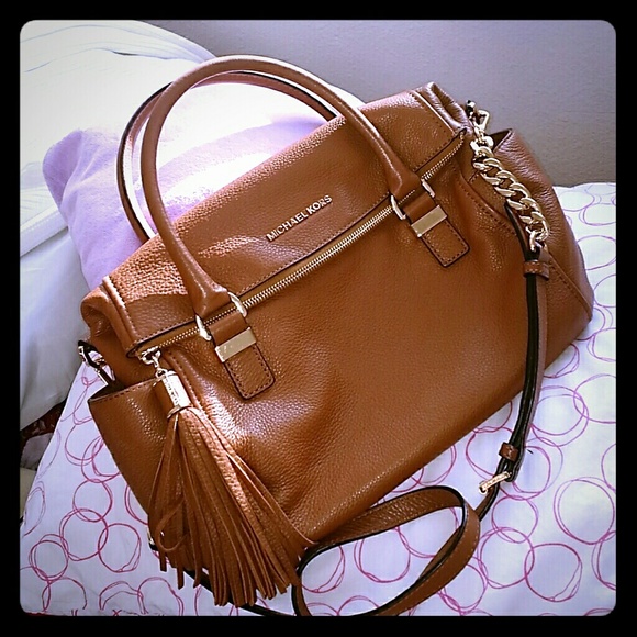 MICHAEL Michael Kors
Brown Satchel Weston Medium