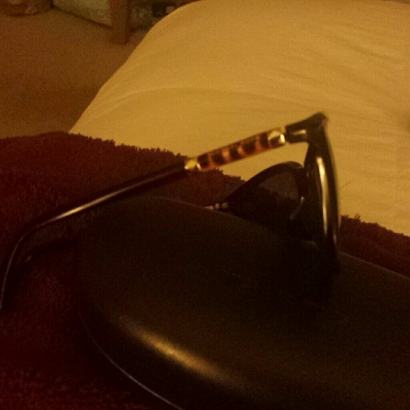 Authentic MK - Picture 2 of 3