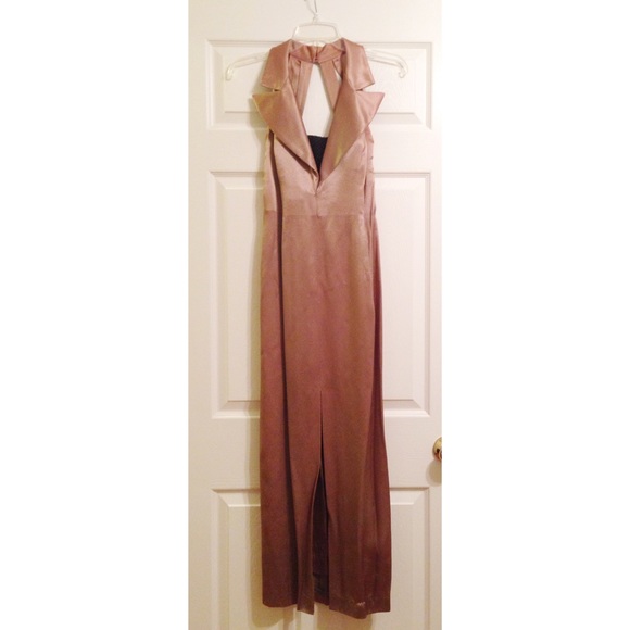 Gold goddess (Prom dress)