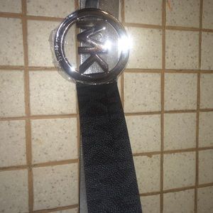Michael Kors belt (black) NWOT