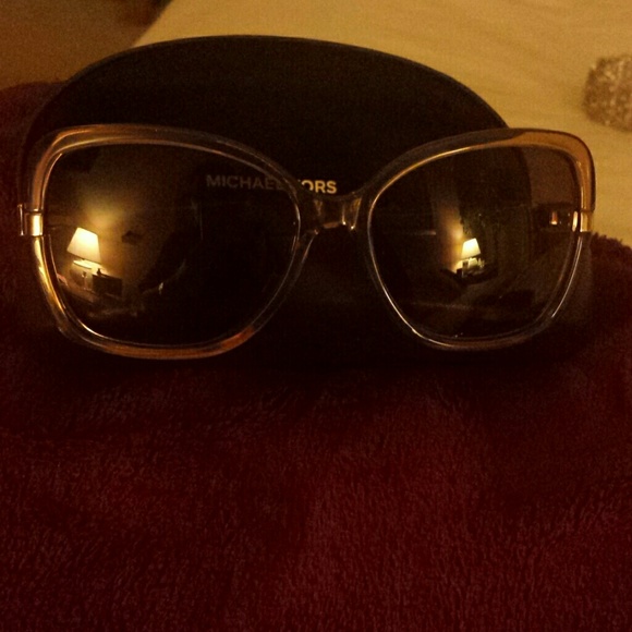 Authentic MK - Picture 2 of 3