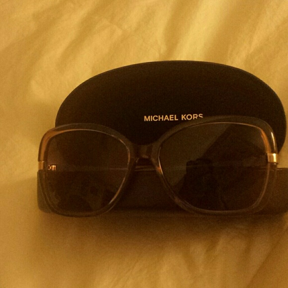 Authentic MK - Picture 3 of 3