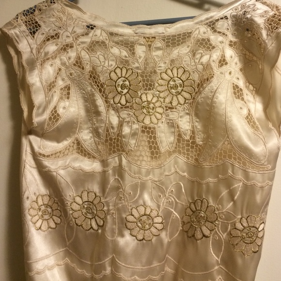 Lace top - Picture 2 of 3