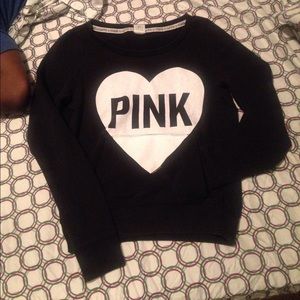 VS BlAck Heart CreW Sweatshirt with Pocket