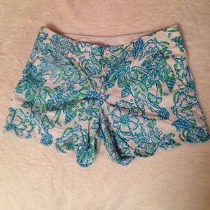 Lilly Pulitzer Scalloped Callahan Shorts