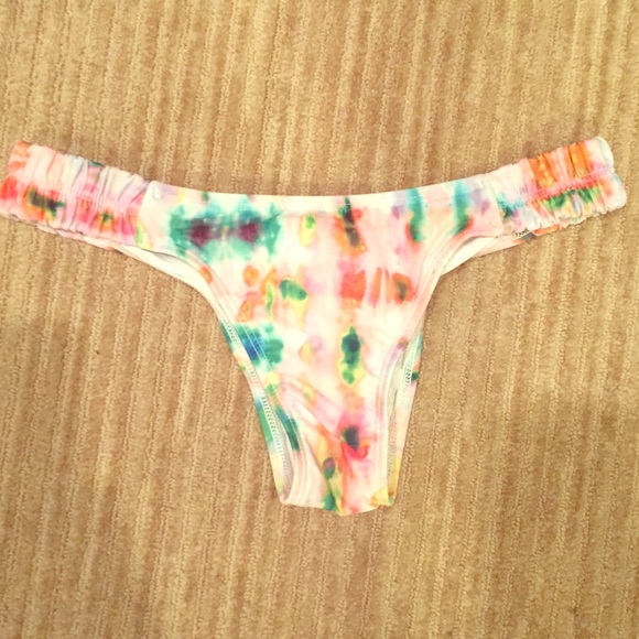 Bikini bottoms