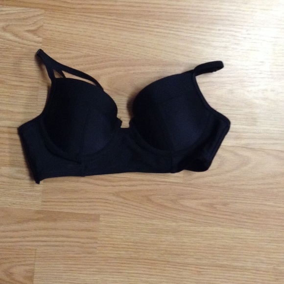 Black bikini top