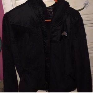 Soft fuzzy black YOUTH XL North Face