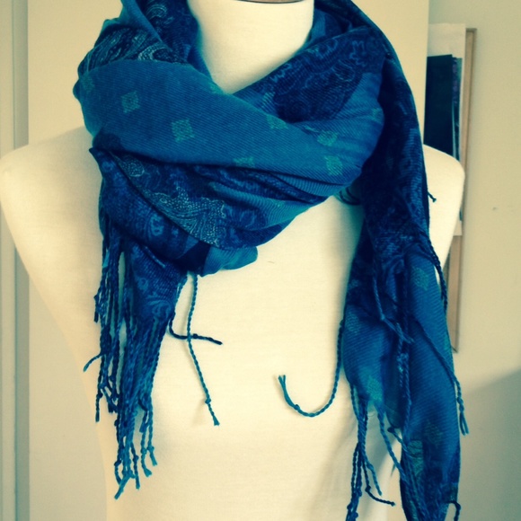 Blue scarf. New.