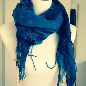 Blue scarf. New.