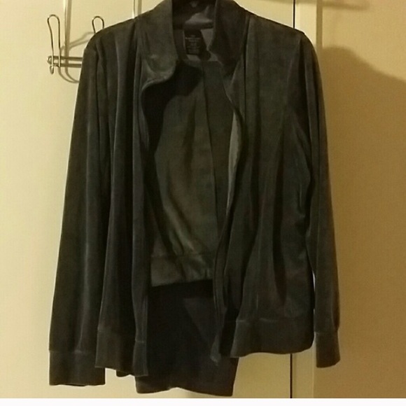 Velour soft track suit