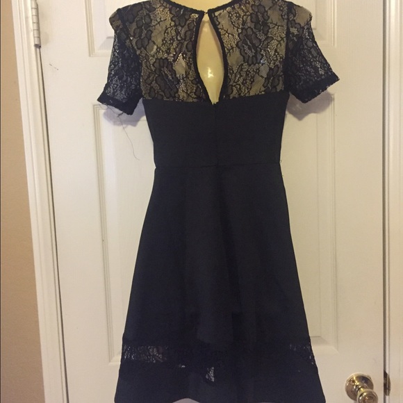 🎁 Black Dress🎁 - Picture 3 of 3