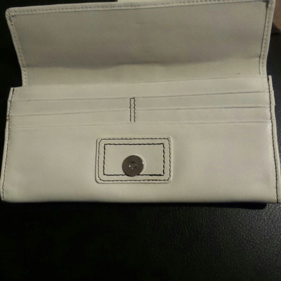 Wallet - Picture 2 of 3