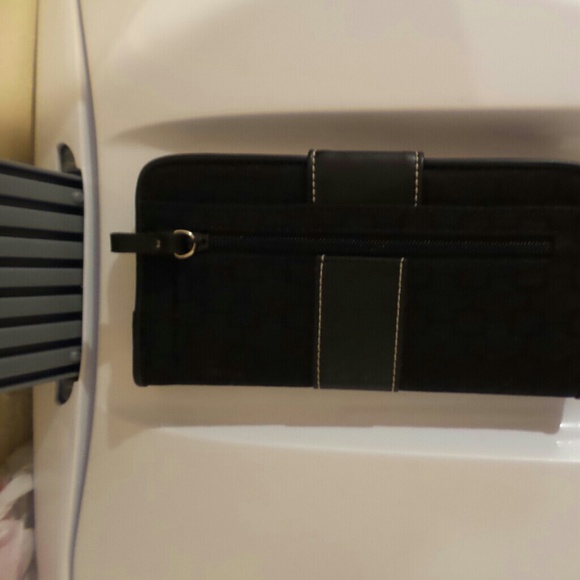 Wallet - Picture 3 of 3