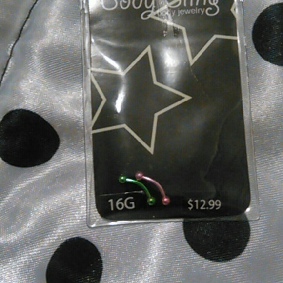 Barbell body jewlery