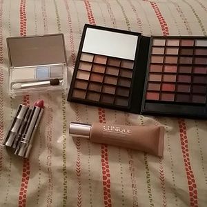 Clinique / little black book make up