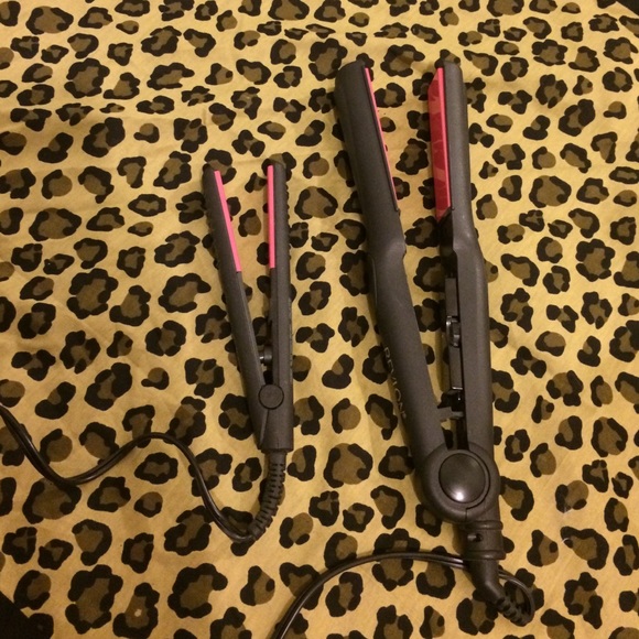 SOLD on Ⓜ️!!!Big straightener