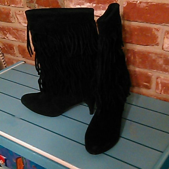 Chinese Laundry Fringe Boot