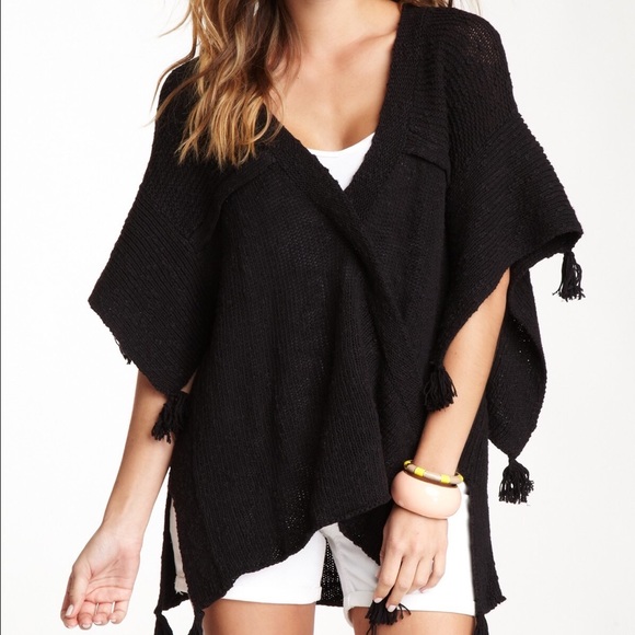 Seaton Bohemian Tassel V neck Poncho Sweater