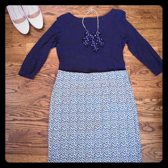 SOLD!!!! LOFT elastic waste pencil skirt NWT