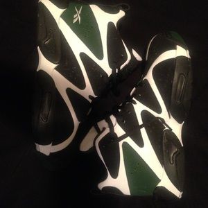 REEBOK KIMKAZE BOYS SIZE 5