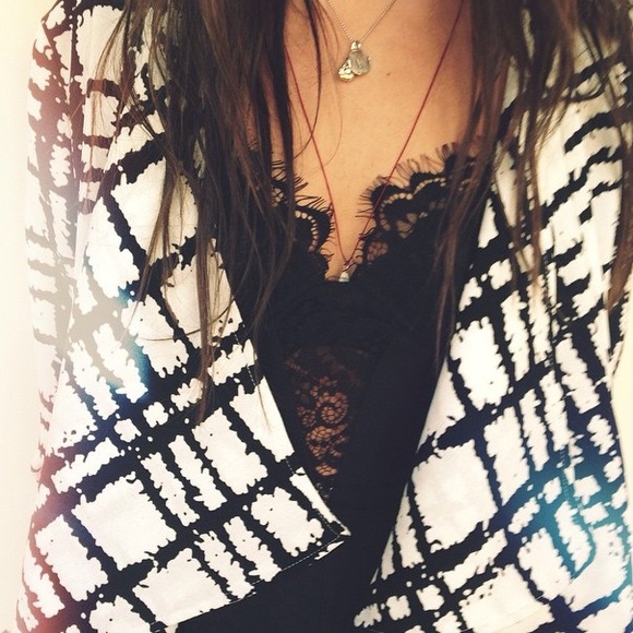 🎉2/27 hostpick🎉 LF black/white blazer cardigan