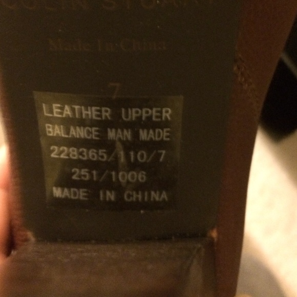 Additional pic of boots