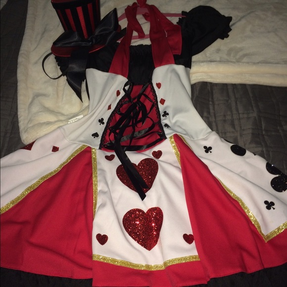 Queen of hearts costume with hat