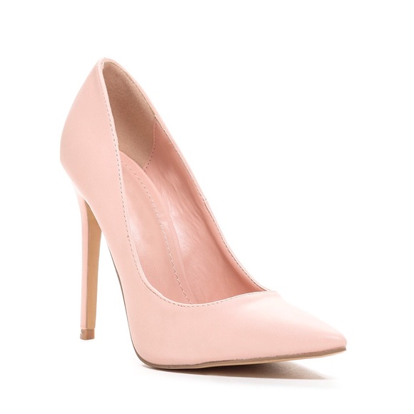 🚫SOLD🚫Classic Blush Pink Pumps - Picture 2 of 3