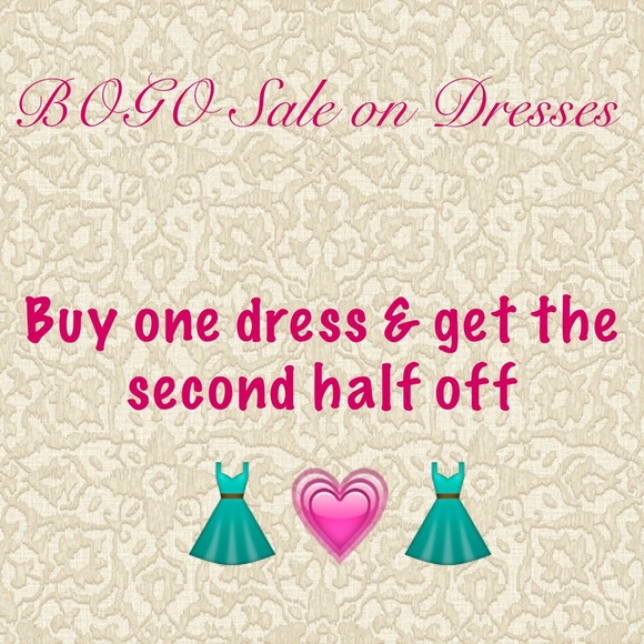 💢Sold💢🎉HP🎉Long coral maxi dress with padded - Picture 4 of 4