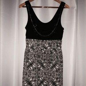 Black and White Express Dress