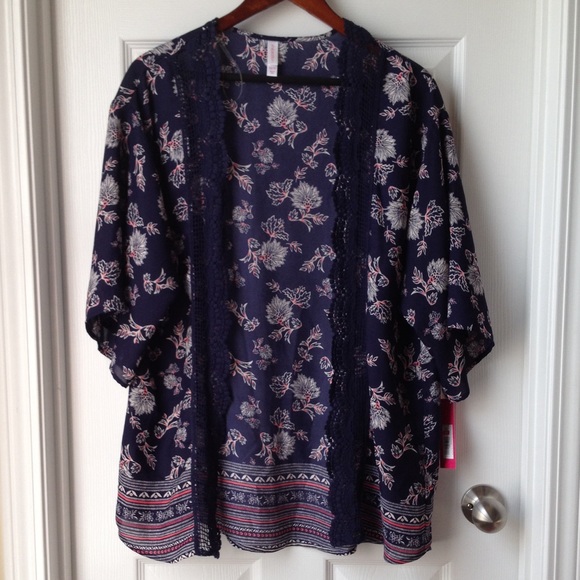 Floral kimono