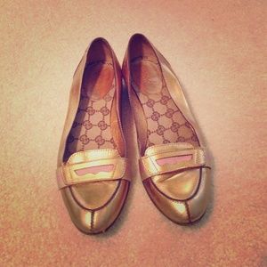 Authentic Gucci Gold Leather Loafers