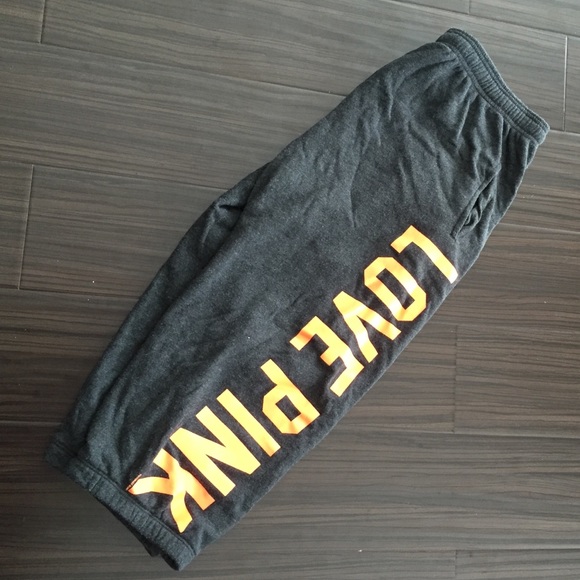 Vs pink boyfriend crop sweats