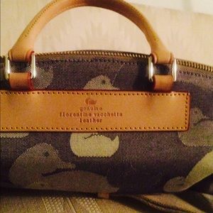 Dooney & Bourke satchel tote