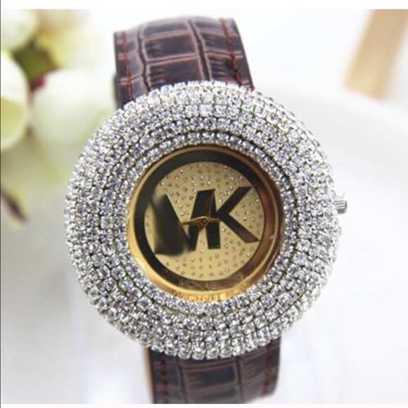 🌹 REDUCED Rhinestone Watch🌹 - Picture 2 of 3