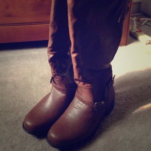 Xoxo brown tall boots never worn