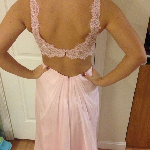 La Femme Prom Dress - Picture 3 of 4