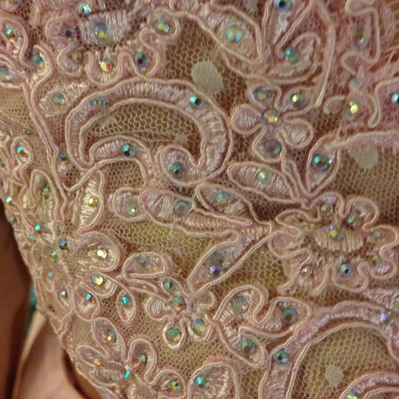 La Femme Prom Dress - Picture 4 of 4