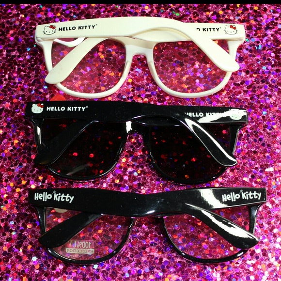 Hello Kitty Sunnies/Frames Lot of 3 - Picture 3 of 3