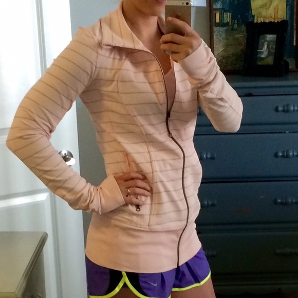Lululemon nice asana jacket in pink slalom stripe