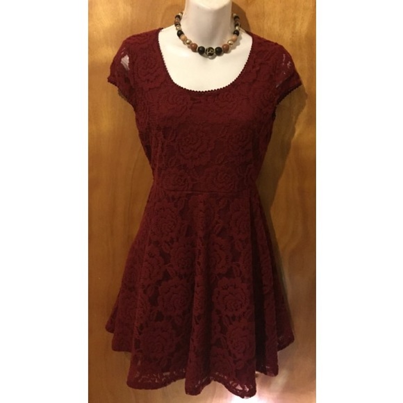 Adorable lace burgundy dress