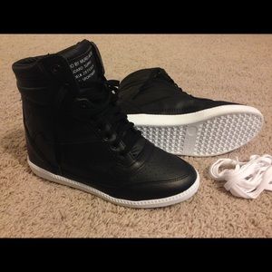 NEW black wedge sneakers.